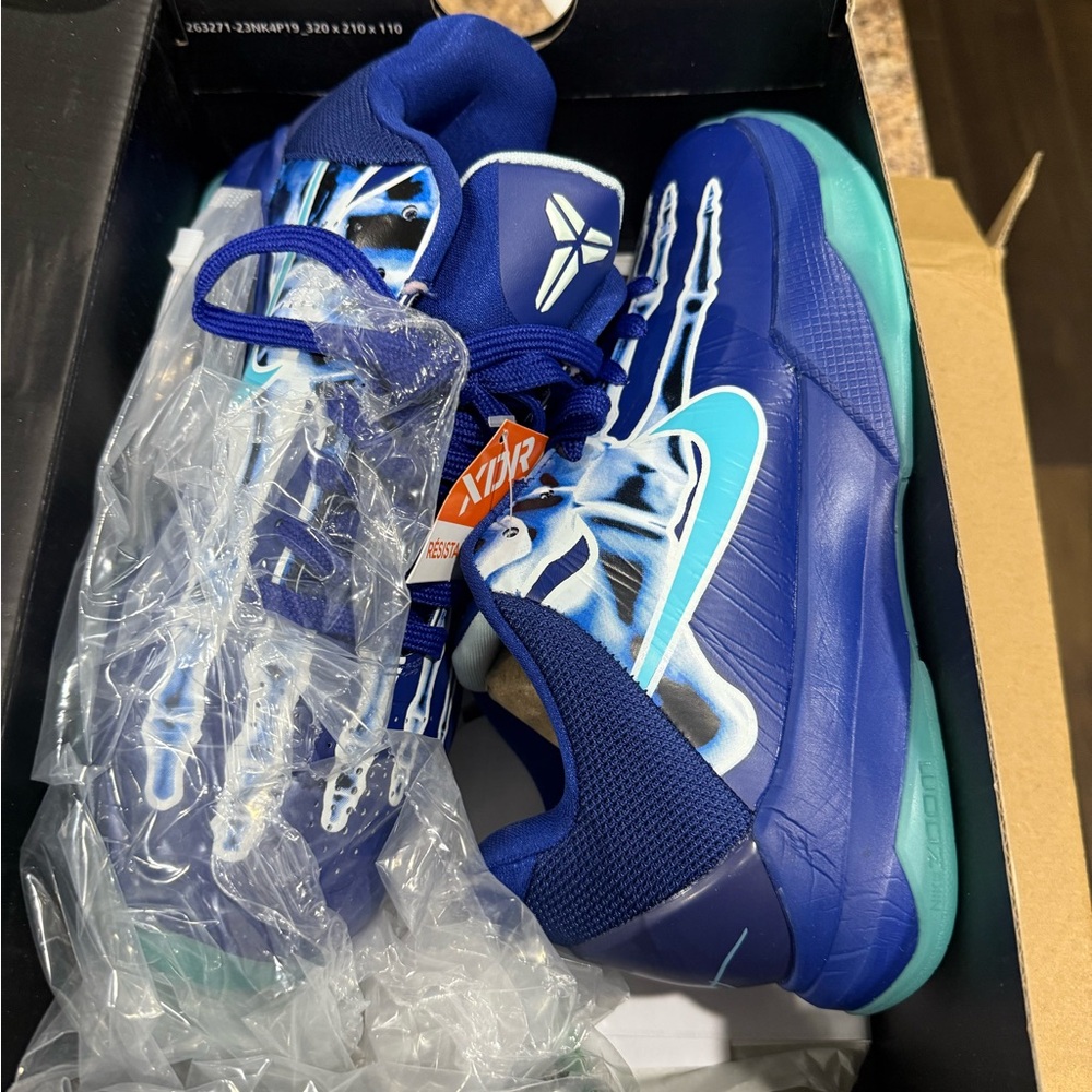 Kobe 5 Protro Sneakers